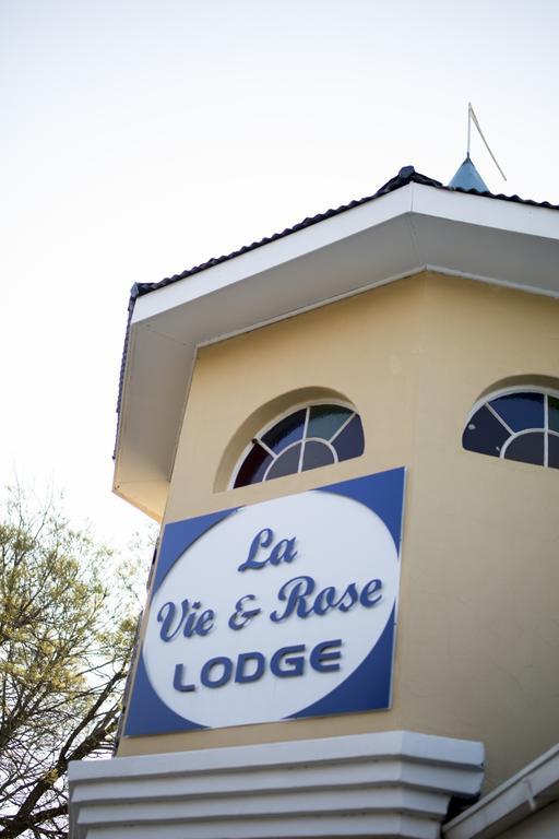 La Vie & Rose Lodge Bloemfontein Buitenkant foto